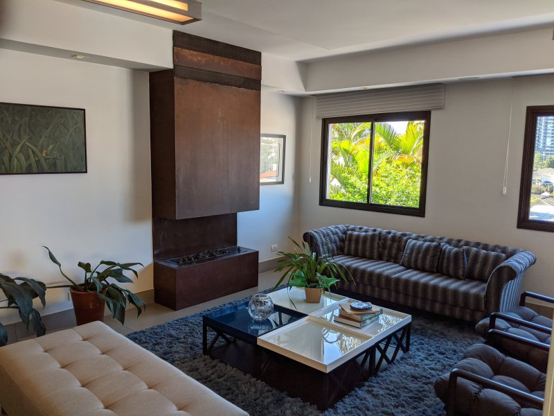 Casa de condomínio à venda Alphaville Residencial Plus com 400m² e 4 quartos por R$ 2.700.000 - 560575605-lareira.jpg