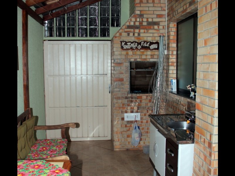 Casa de condomínio à venda Barreirinha com 190m² e 3 quartos por R$ 535.000 - 1585883686-churrasqueira-1.JPG