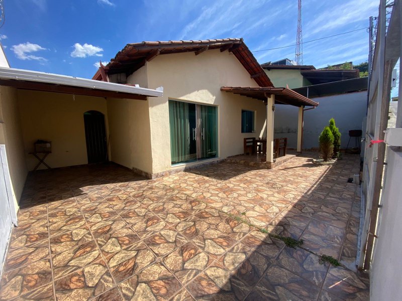 Casa à venda Sra. das Graças com 360m² e 3 quartos por R$ 470.000 - 1366176696-b2ca47bd-1690-4950-94bf-0517d2b1af68.jpeg