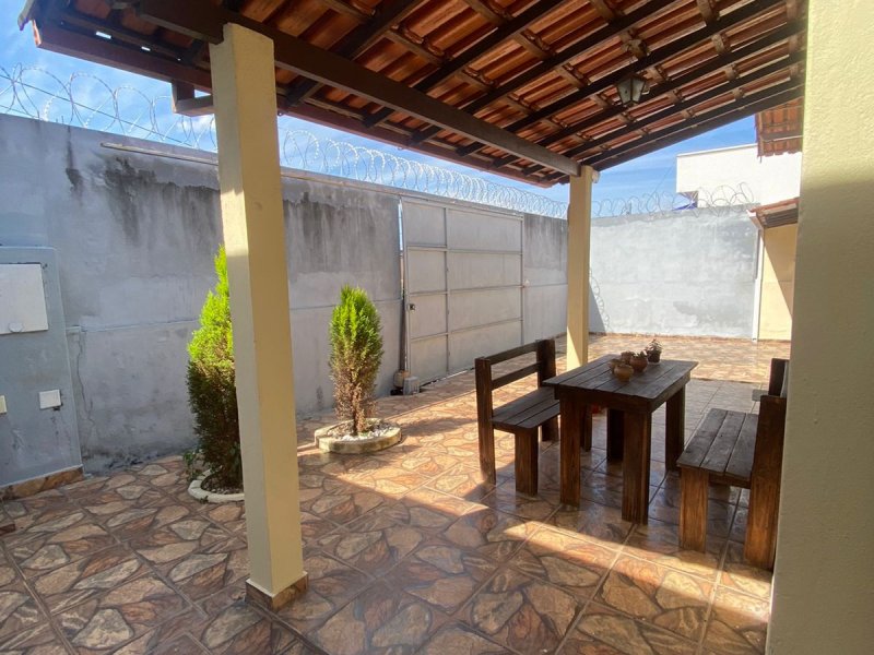 Casa à venda Sra. das Graças com 360m² e 3 quartos por R$ 470.000 - 1549538644-22690be7-a45d-4f28-b149-32ccf9acbbe8.jpeg