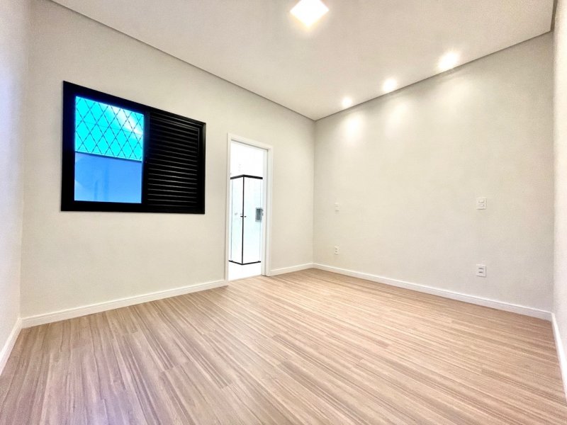 Casa à venda Uberaba com 120m² e 3 quartos por R$ 470.000 - 1416749459-whatsapp-image-2021-12-08-at-18.jpeg