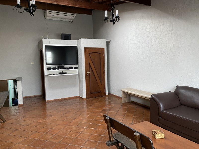 Casa à venda Remédios com 250m² e 3 quartos por R$ 800.000 - 1608572992-333eea32-914c-4947-b160-4af8c9fd3566.jpeg