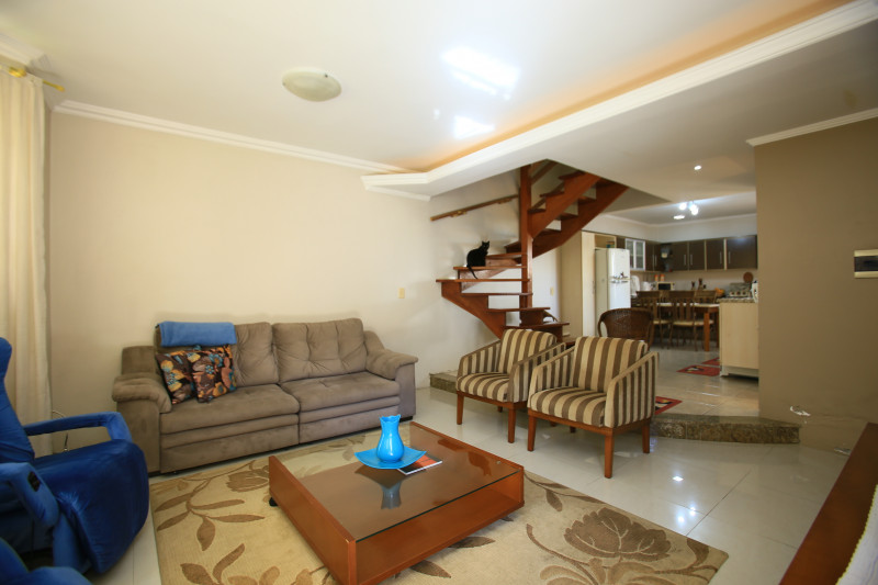 Casa de condomínio à venda Jardim Itu com 226m² e 3 quartos por R$ 990.000 - 1702843354-img-1738.JPG