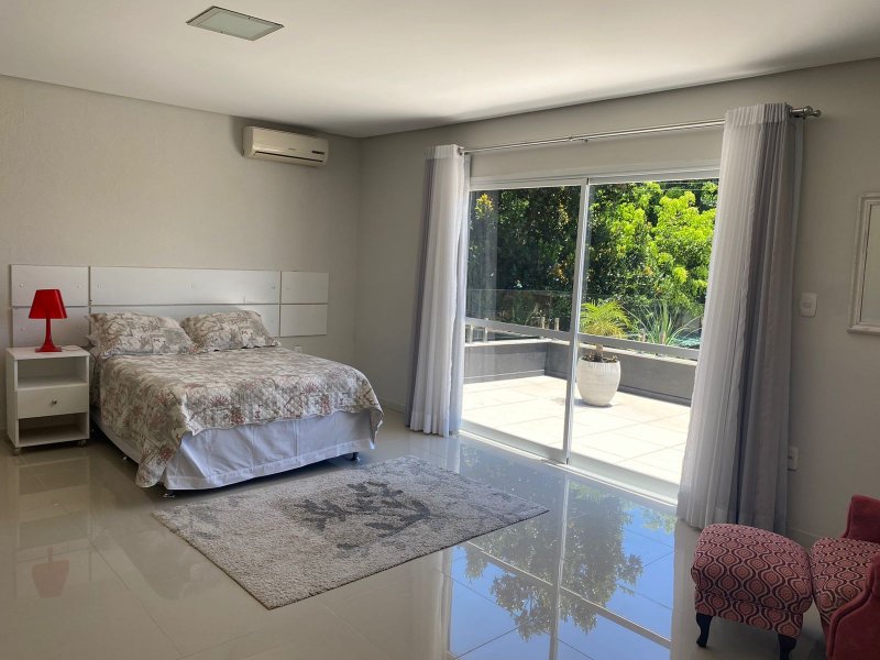 Casa à venda Jurerê com 512m² e 4 quartos por R$ 5.000.000 - 1029118311-quarto-ii-casal.jpeg