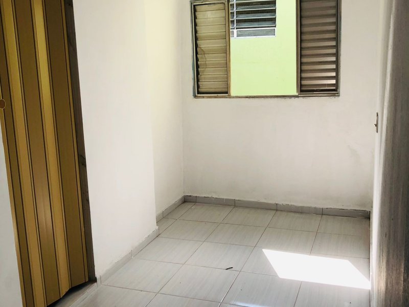 Casa à venda Vila Jacuí com 350m² e 3 quartos por R$ 650 - 1082158664-18-fundos.jpeg
