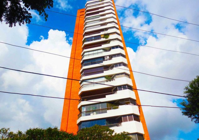 imóvel com 200m²