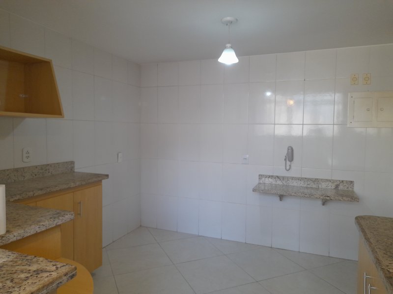 Apartamento à venda Ingá com 121m² e 3 quartos por R$ 920.000 - 1061075644-cozinha-5.jpg