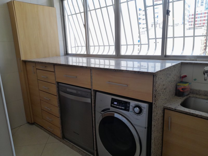 Apartamento à venda Ingá com 121m² e 3 quartos por R$ 920.000 - 1341977277-area-4.jpg