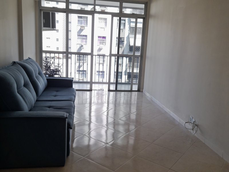 Apartamento à venda Ingá com 121m² e 3 quartos por R$ 920.000 - 2025489303-sala-de-estar-2.jpg