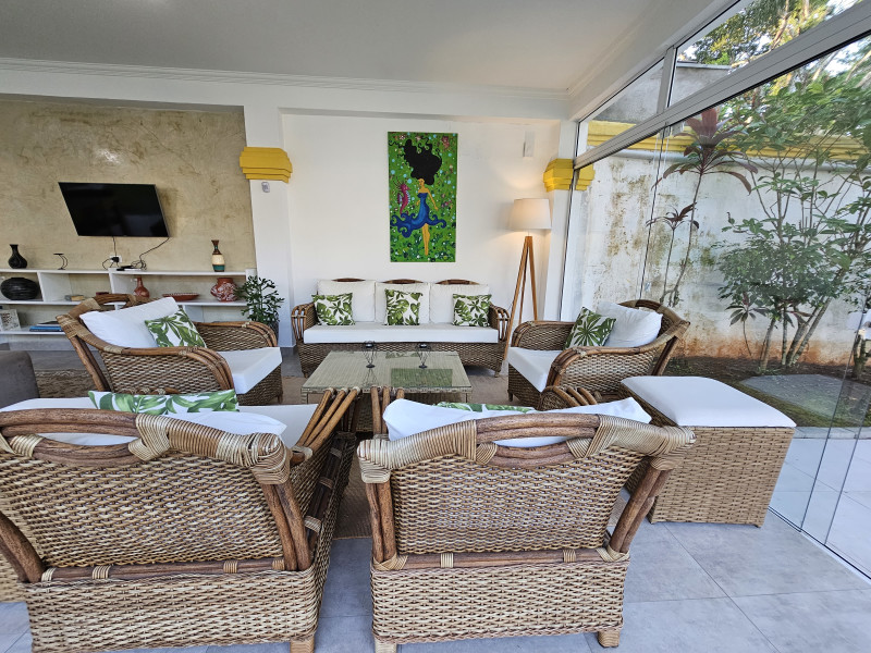 Casa à venda Balneário Praia do Pernambuco com 260m² e 5 quartos por R$ 1.500.000 - 1.jpg