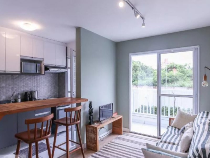 Apartamento à venda Barra Funda com 42m² e 2 quartos por R$ 390.000 - 180027733-sala.JPG