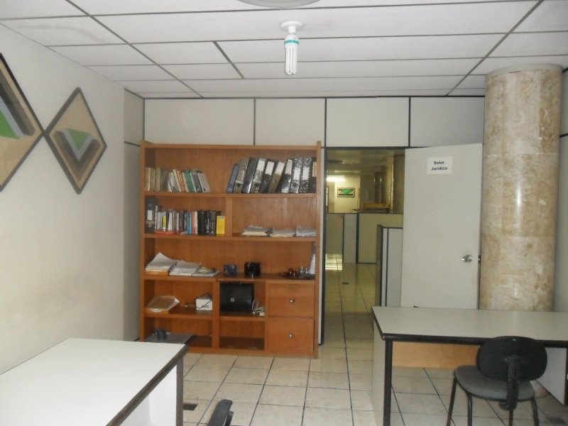 Comercial à venda Santo Antônio com 300m² e 1 quarto por R$ 400.000 - 662195882-sam-1370.JPG