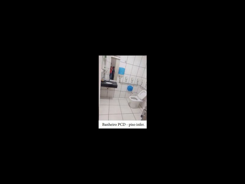 Comercial à venda Cidade alta com 600m² e 1 quarto por R$ 1.750.000 - 1509963846-banheiro-pcd-piso-inferior.jpg