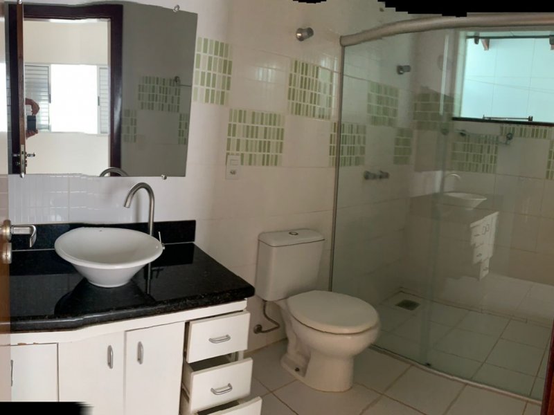 Casa à venda Centro com 220m² e 3 quartos por R$ 730.000 - 1044997282-suite1banheiropan.jpeg