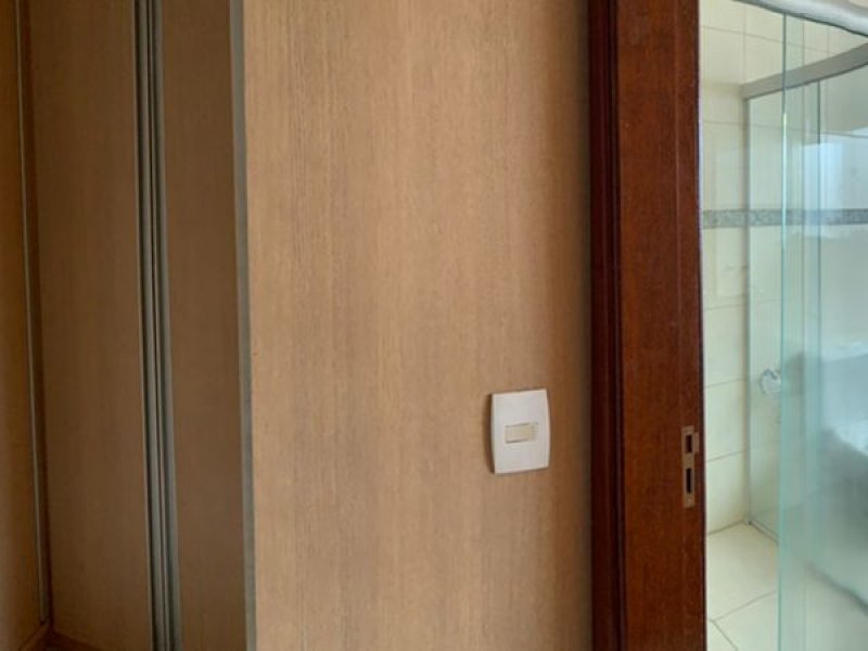 Casa à venda Centro com 220m² e 3 quartos por R$ 730.000 - 658539011-suitevisaointerna.jpeg