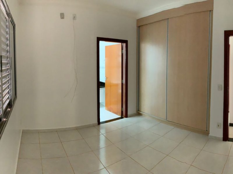 Casa à venda Centro com 220m² e 3 quartos por R$ 730.000 - 969172859-suite2visaointerna.jpeg