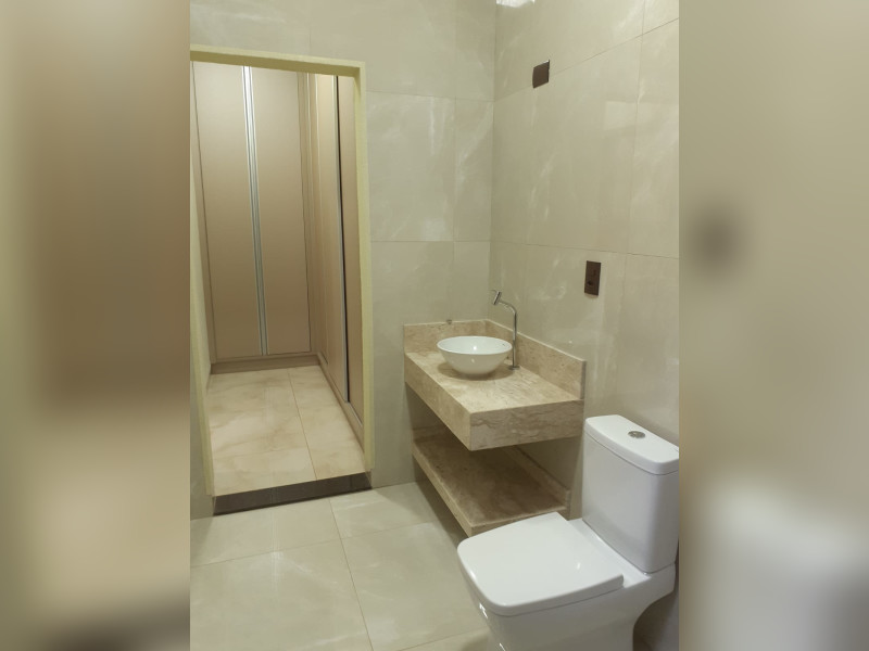 Casa de condomínio à venda centro com 267m² e 3 quartos por R$ 980.000 - 9-wc-suite-p-closed.jpg