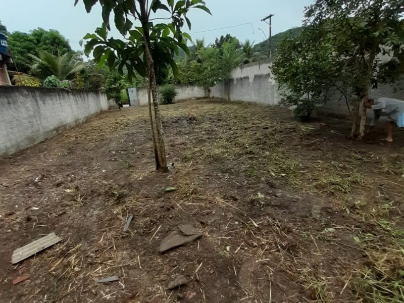 Terreno à venda Jardim Rotsen com 480m² e 1 quarto por R$ 120.000 - 682654287-img-20220115-wa0050.jpg
