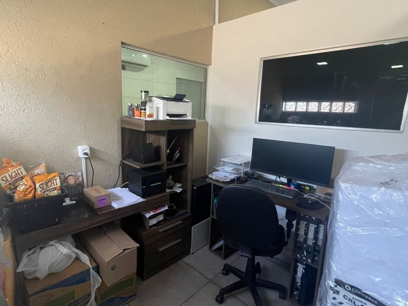 Comercial à venda Centro com 200m² e 1 quarto por R$ 320.000 - 320707683-whatsapp-image-2022-03-29-at-07.jpeg