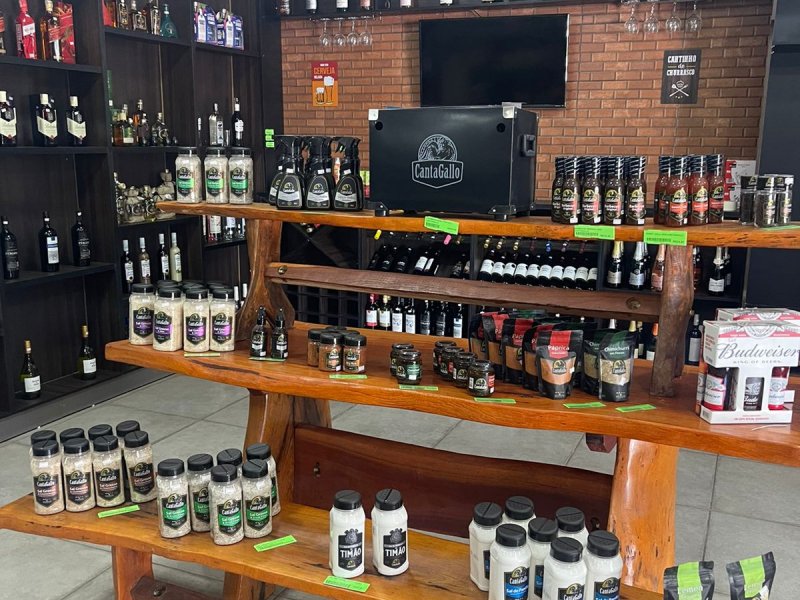 Comercial à venda Centro com 200m² e 1 quarto por R$ 320.000 - 909629821-whatsapp-image-2022-03-29-at-07.jpeg