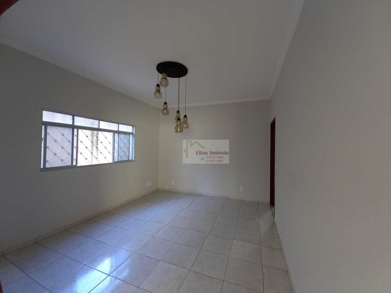 Casa à venda Jardim Yolanda com 245m² e 3 quartos por R$ 570.000 - 187490076-40.jpg
