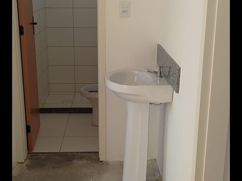 Apartamento à venda Santa Paula II com 54m² e 2 quartos por R$ 200.000 - 1658743748-banho.jpg