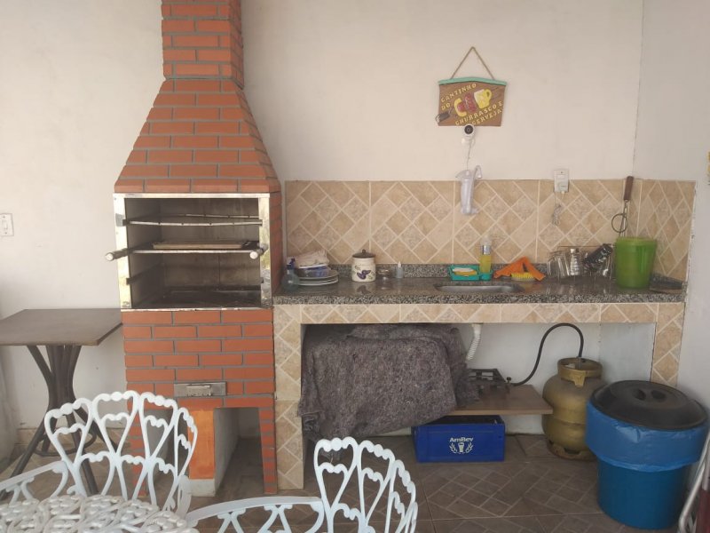 Casa à venda Guaratiba com 225m² e 5 quartos por R$ 165.000 - 1034238724-area-gourmet.jpg