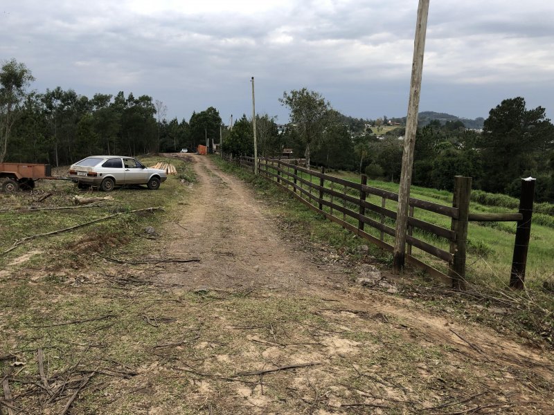 Chácara à venda Centro com 10000m² e 2 quartos por R$ 160.000 - 506980603-2022-06-28-16-47-img-0804.JPG