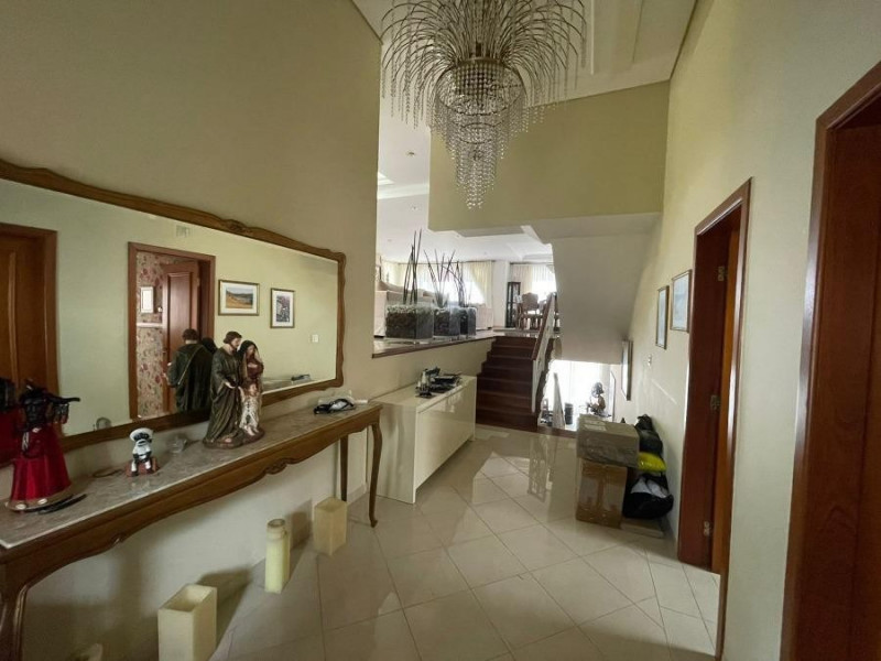 Casa de condomínio à venda Morada dos Pinheiros (Aldeia da Serra) com 500m² e 5 quartos por R$ 2.300.000 - 1428433213-5-entrada.jpg