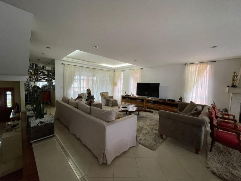Casa de condomínio à venda Morada dos Pinheiros (Aldeia da Serra) com 500m² e 5 quartos por R$ 2.300.000 - 701904043-8-sala-estar.jpg