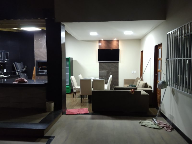 Casa à venda Jardim Itapemirim com 400m² e 3 quartos por R$ 670.000 - 830915788-img-20210124-211417035.jpg