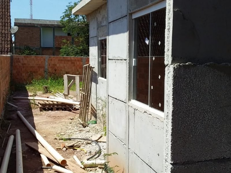Casa à venda Centro com 68m² e 2 quartos por R$ 160.000 - 1437493438-3c75e6ec-6046-4b6c-8cbe-0eeecd639832.jpeg