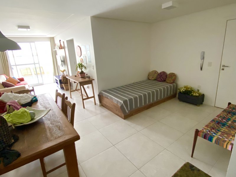 Apartamento à venda Enseada Azul com 110m² e 2 quartos por R$ 900.000 - 1762090916-48d9b7f4-938c-48ad-b333-162ab60f8ad0.jpeg