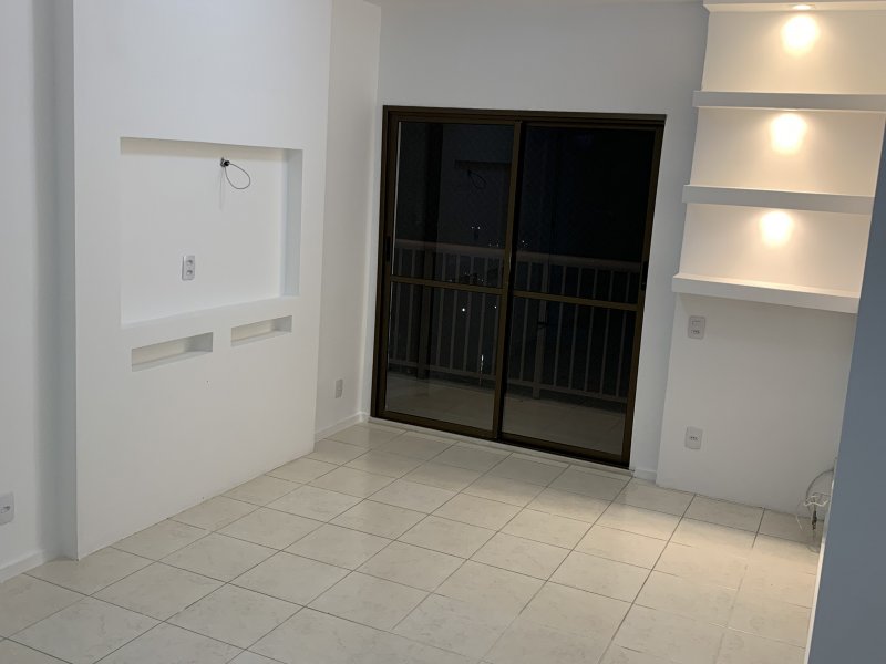 Apartamento à venda Vargem Grande com 85m² e 3 quartos por R$ 460.000 - 880749428-sala-2.JPG