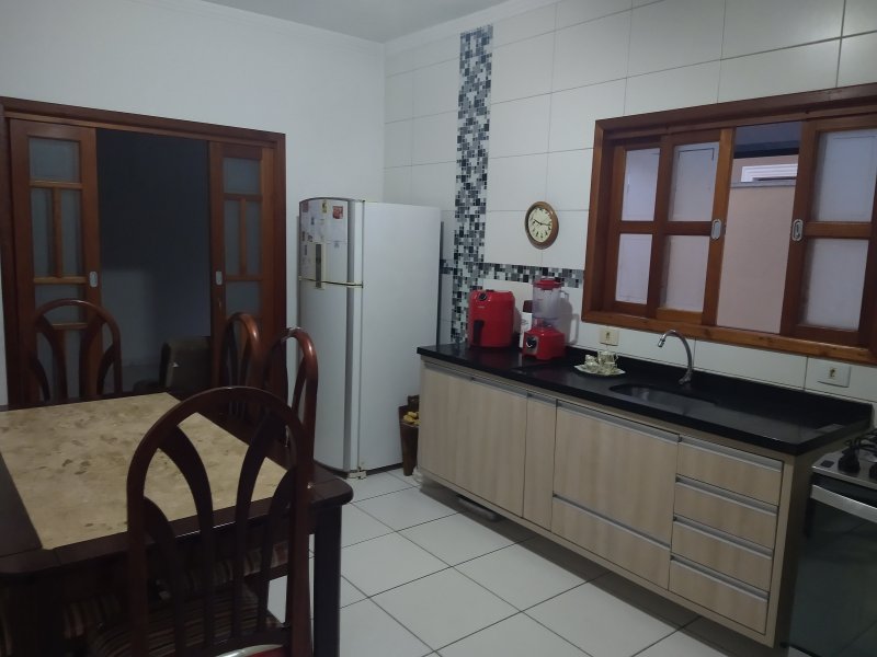 Casa à venda Jardim das Indústrias com 154m² e 3 quartos por R$ 750.000 - 665168790-img-20220401-175635660.jpg