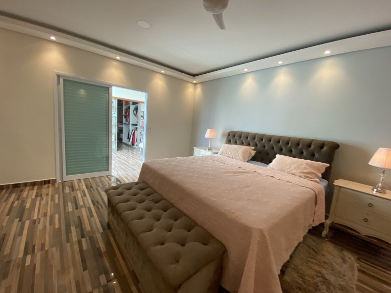 Casa de condomínio à venda Colina Verde com 260m² e 4 quartos por R$ 980.000 - 238360635-f3eb9de5-09c6-403b-9cc9-836d9c361aa7.jpeg