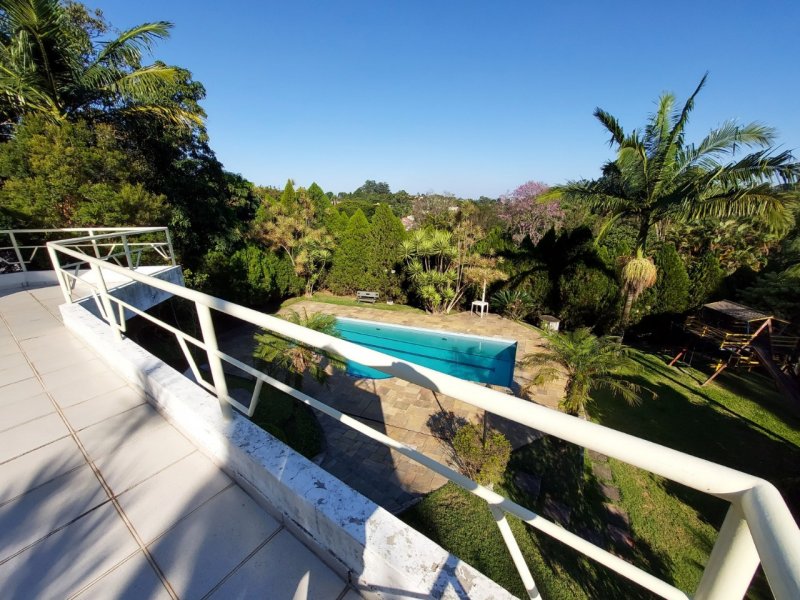 Casa de condomínio à venda Granja Viana com 465m² e 5 quartos por R$ 3.000.000 - 1447333151-1df071f8-40c3-4ffc-99dc-6226c9e3be88.jpg