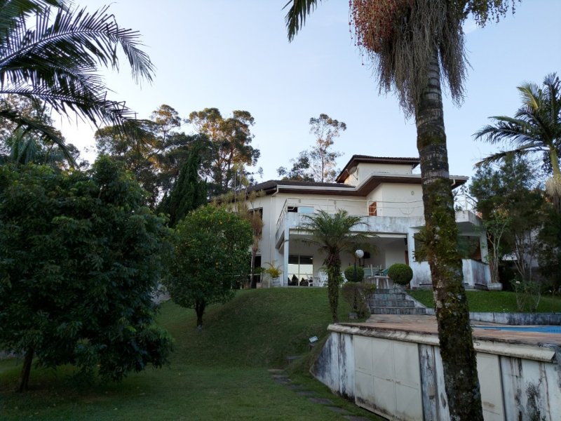 Casa de condomínio à venda Granja Viana com 465m² e 5 quartos por R$ 3.000.000 - 1520831885-3fefeb8c-82bf-499e-9886-b0ebd254c5ea.jpg
