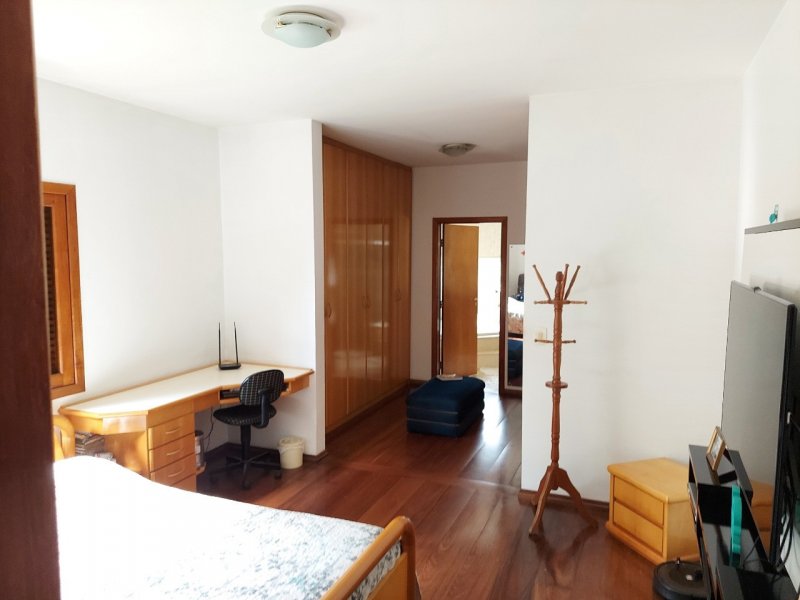 Casa de condomínio à venda Granja Viana com 465m² e 5 quartos por R$ 3.000.000 - 463401889-22160172-ad58-409a-aa24-542cd0b48edc.jpg