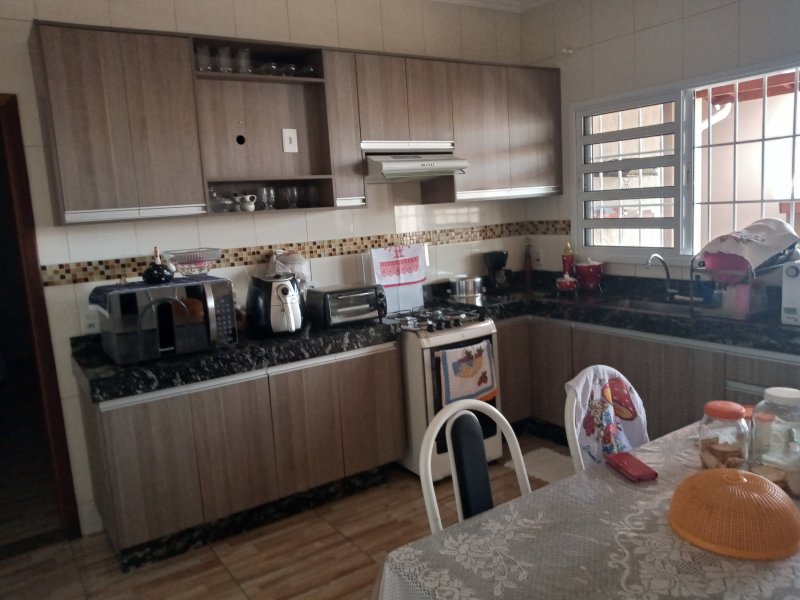 Casa à venda Jardim Rossin com 250m² e 3 quartos por R$ 430 - 1249643720-img-20211014-155539587.jpg