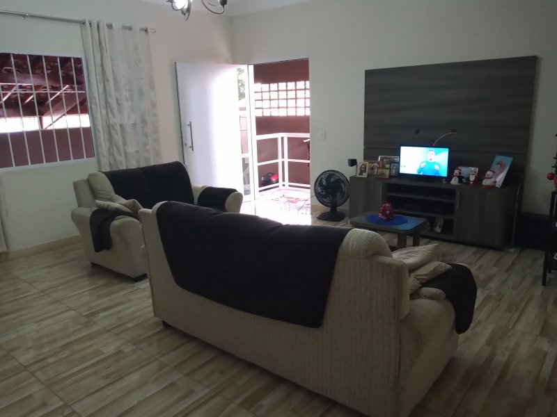 Casa à venda Jardim Rossin com 250m² e 3 quartos por R$ 430 - 1680781052-img-20201212-165352521.jpg
