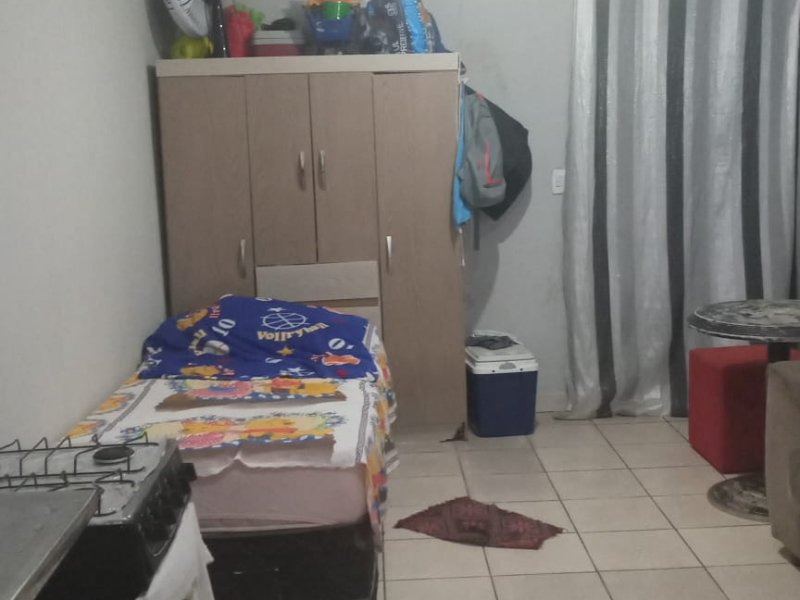 Kitnet à venda Samambaia Norte (Samambaia) com 102m² e 5 quartos por R$ 260.000 - 1032797889-kit-1.jpg