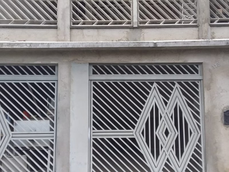 Casa à venda Tucuruvi com 446m² e 5 quartos por R$ 1.700.000 - 970462300-3-portao-acesso-a-garagem.jpeg