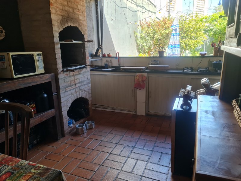 Casa à venda Jardim Irajá com 155m² e 3 quartos por R$ 800.000 - 122806526-coz-fora.jpg