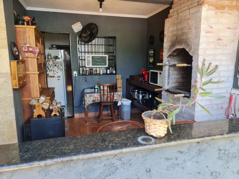 Casa à venda Jardim Irajá com 155m² e 3 quartos por R$ 800.000 - 1490833360-coz-fora-2.jpg