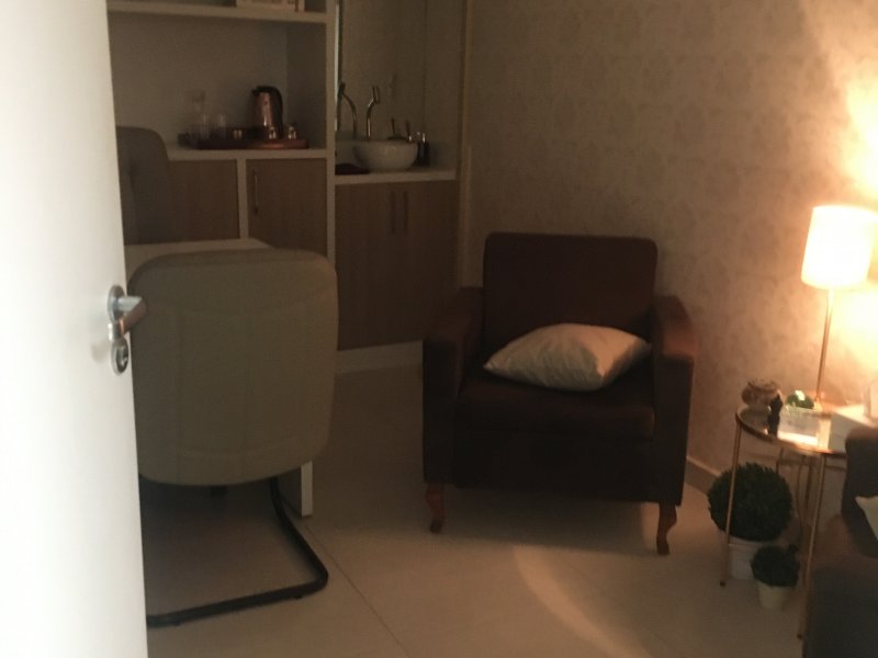 Comercial para alugar Boqueirão com 40m² e 1 quarto por R$ 330 - 706052441-0beae1b5-13f0-43c1-a1b9-a4ec3b86cf7e.jpeg
