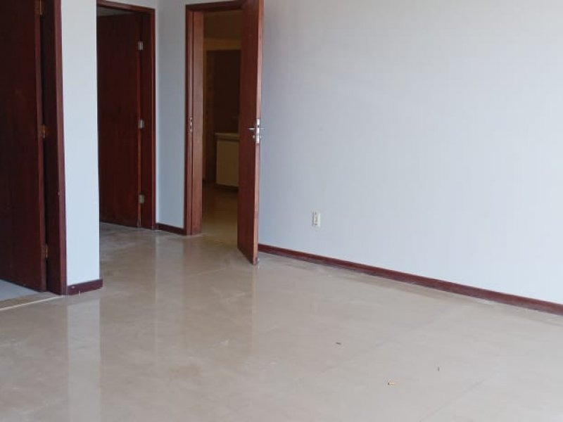 Apartamento à venda Centro com 155m² e 5 quartos por R$ 450.000 - 143729838-whatsapp-image-2022-03-30-at-12.jpeg