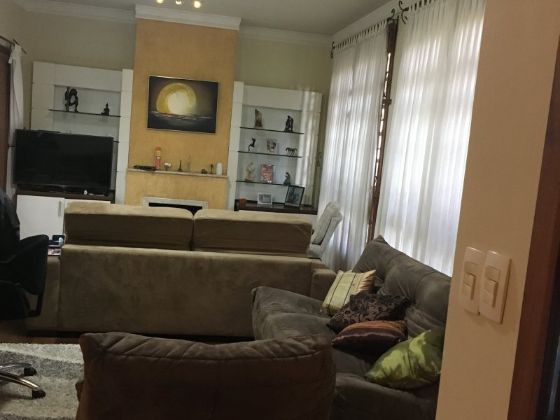 Casa à venda Parque Santa Fé com 246m² e 4 quartos por R$ 948.000 - 1957868196-dca0483b-16f0-41e9-815e-fd0af020b278.jpeg