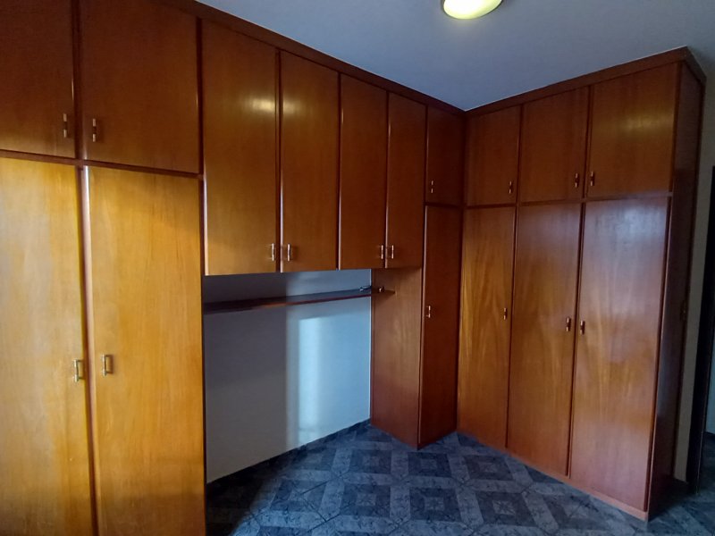 Apartamento à venda Jardim Bela Vista com 68m² e 2 quartos por R$ 365.000 - 1619366346-019-quarto-meio.jpg