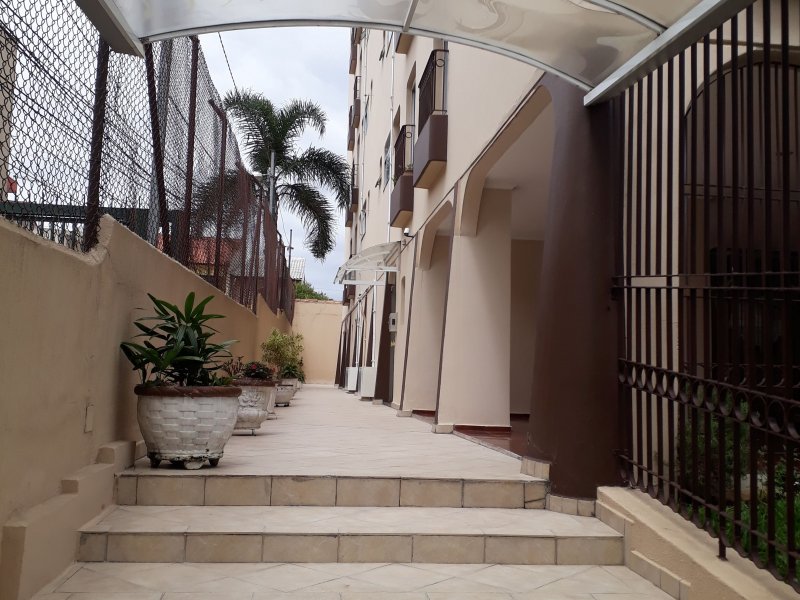 Apartamento à venda Jardim Bela Vista com 68m² e 2 quartos por R$ 365.000 - 963060675-000b-entrada-lateral.jpg